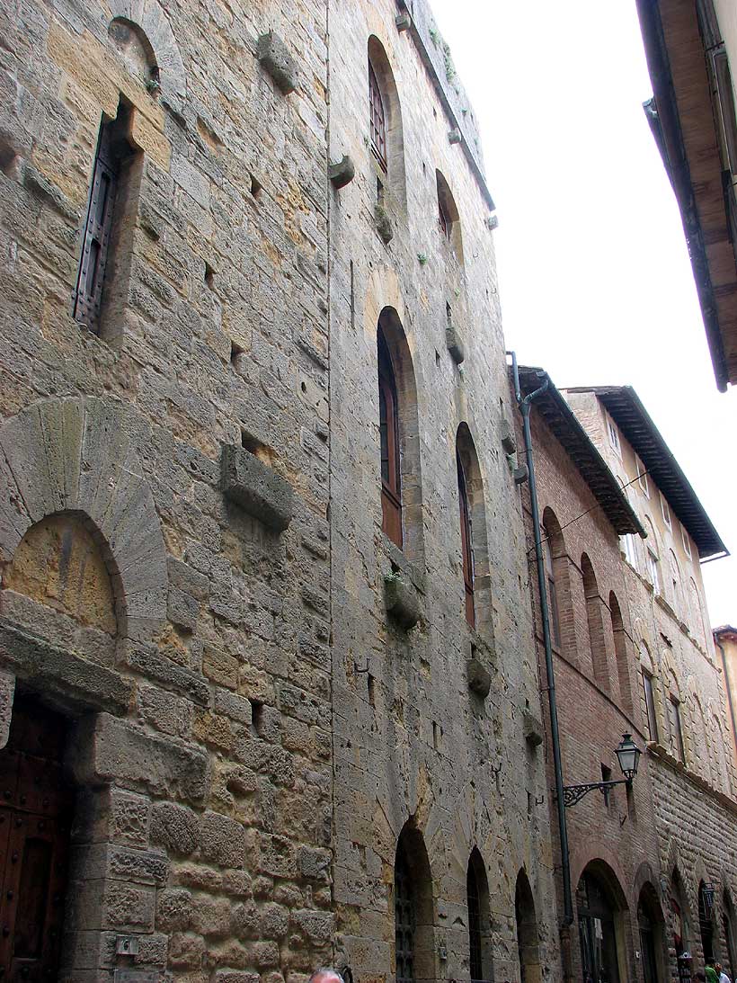 Casa Torre Toscano in Volterra, Italy
